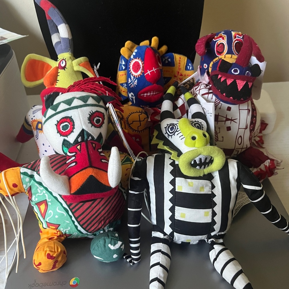 Disney Store The Lion King Broadway Trickster-LK Set